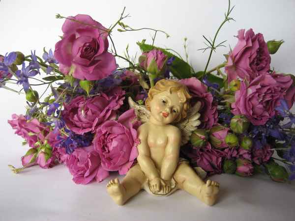 Engel und Rosen 3