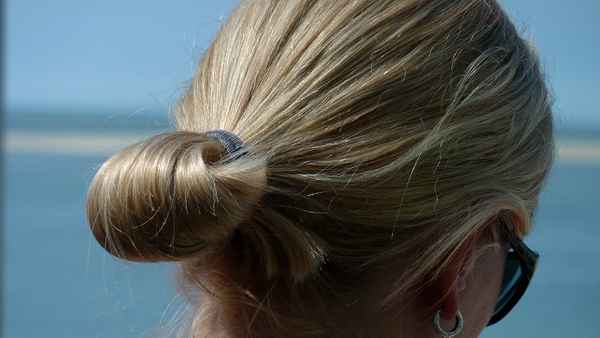 Blondes Haar