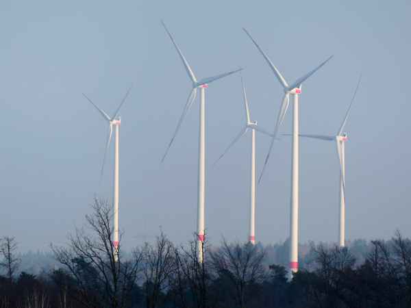 Stromerzeugung - regenerativ,  nachhaltig, dezentral, resilient