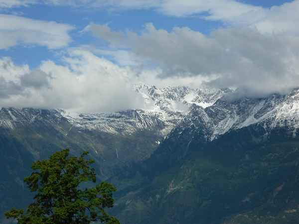 Frisch verschneit im Juni