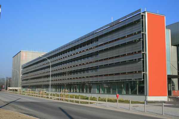 Fassade LRZ Garching 2