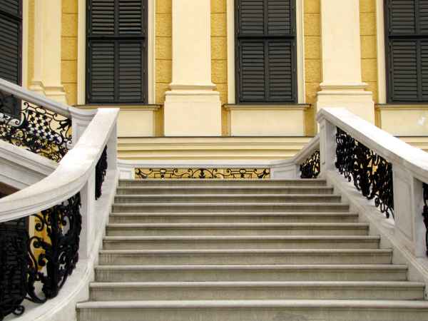 Wien-Schönbrunn, Schlosstreppe Parkseite 2