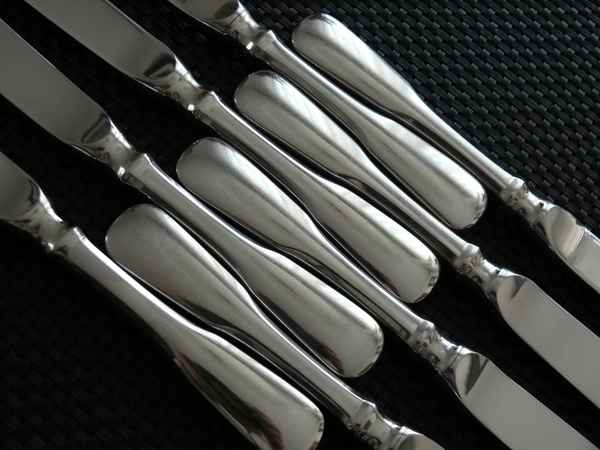 Messer - Gabel ........`3