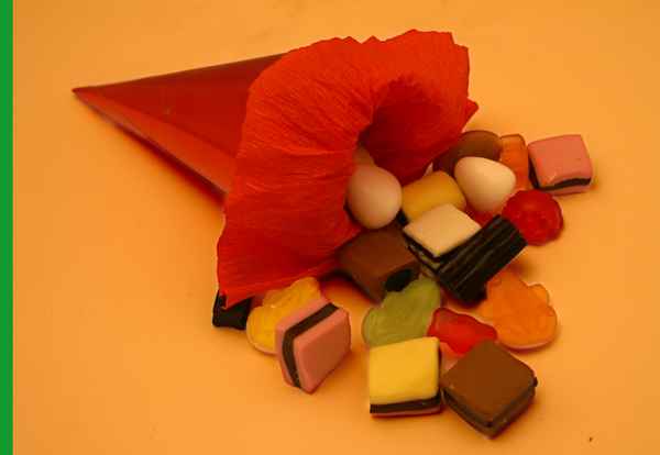 Schultüte (3 rot orange)