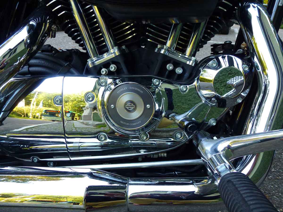 Chromblitzende Harley