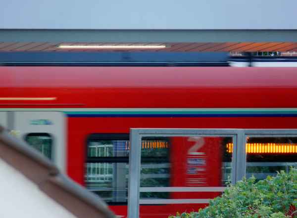 S-Bahn kommt