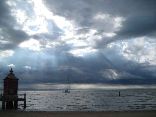 Kommt die Sonne oder der Regen?