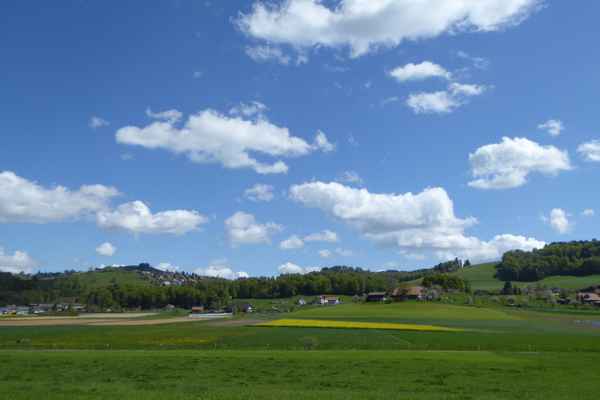 Leicht bewölkt im Mittelland