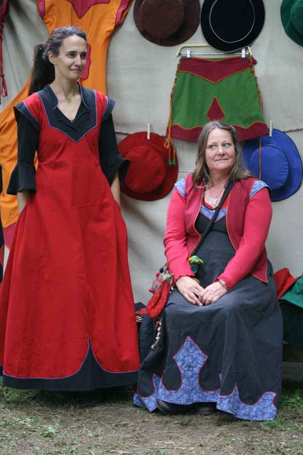 mittelalterliche kleidung