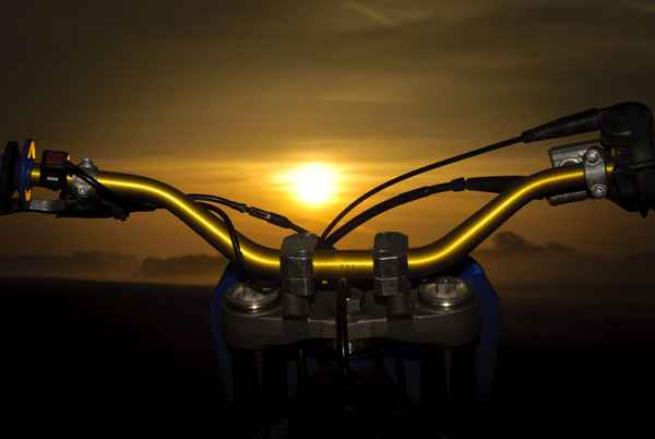 in den sonnenaufgang