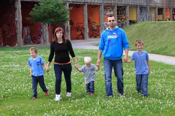 Glückliche Familie 2