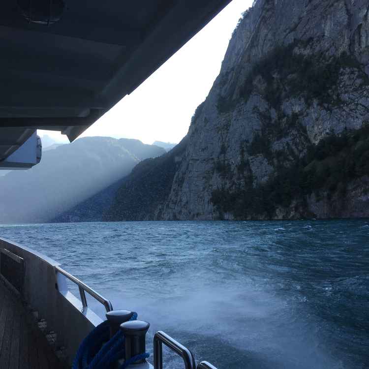 Föhnsturm auf dem Urnersee