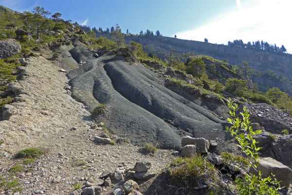Geologisch interessanter Aufstieg im Absturzgebiet