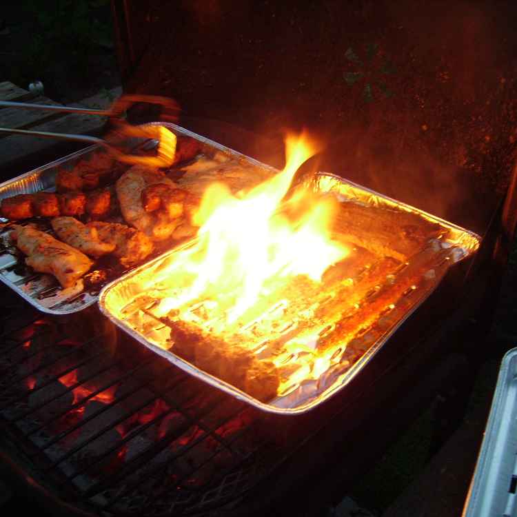 Feuer auf'm Grill