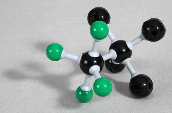 Molekül 1