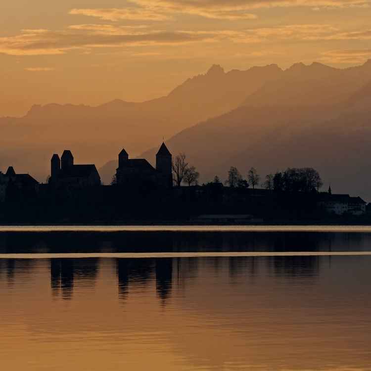 Rapperswil im Morgenlicht