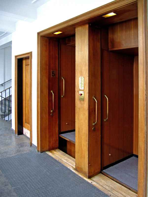 Paternoster - der Umlaufaufzug
