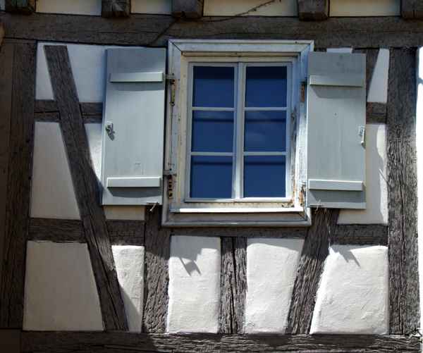 Fachwerkfront mit Fenster
