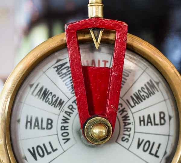 Kommandostand auf altem Dampfer