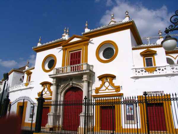Sevilla - Stierkampfarena von außen