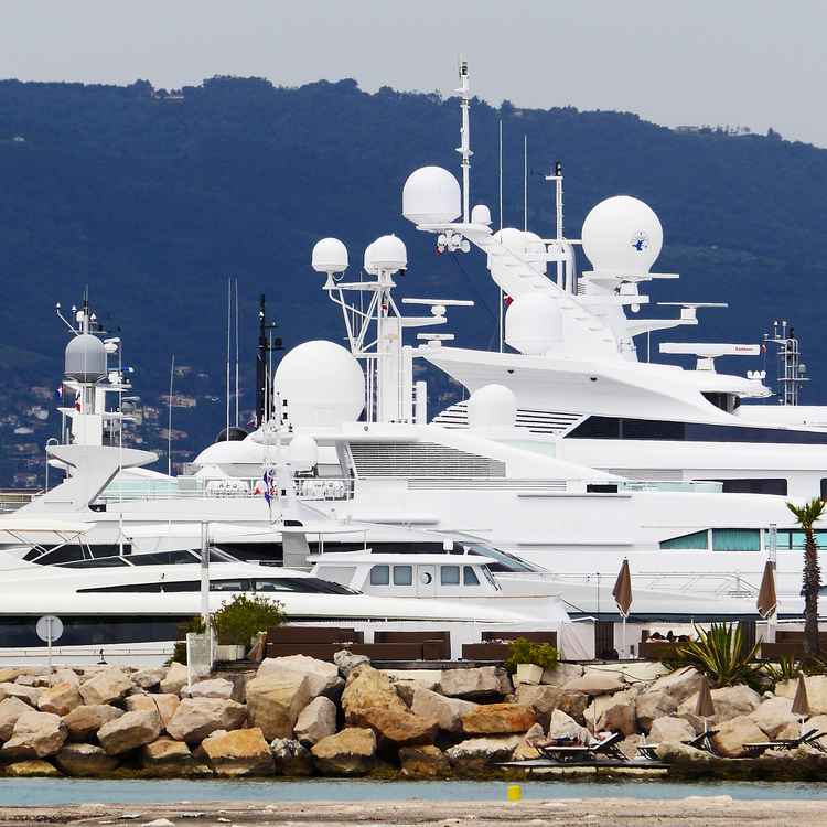 Am Mittelmeer-Yachthafen