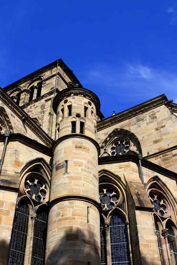 LIEBFRAUENKIRCHE IN TRIER  - Seitenansicht