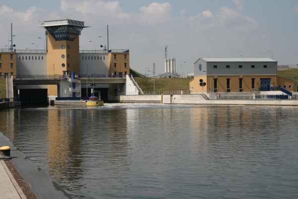 Doppelsparschleuse