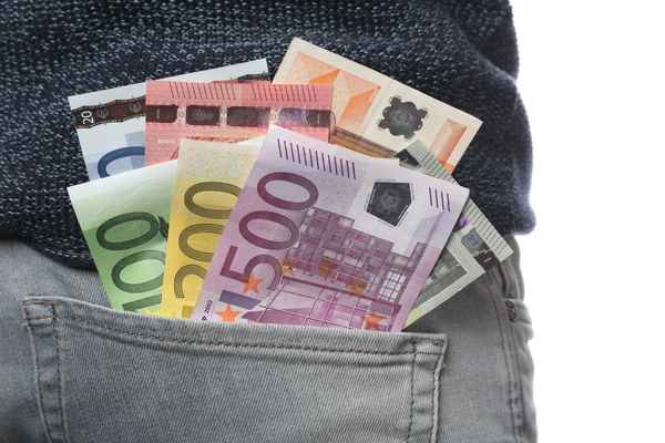 Die Taschen voller Geld
