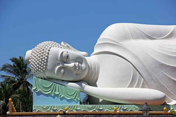 Liegender Buddha