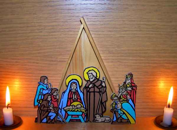 Hölzerne Weihnachtskrippe (3)