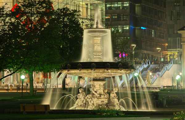 nächtliche Wasserspiele