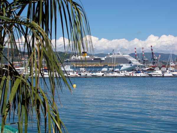 Costa Diadema im Hafen