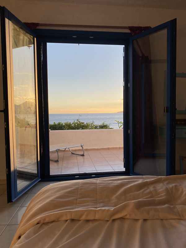 Zimmerausblick aufs Meer / Foto: Alexander Hauk