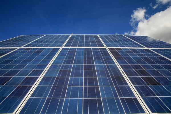 Photovoltaik-Element mittig