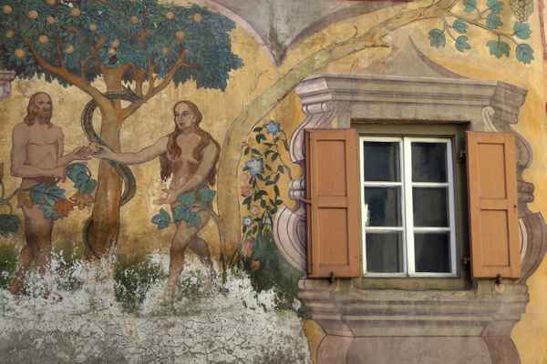 Hausfassade in Ardez