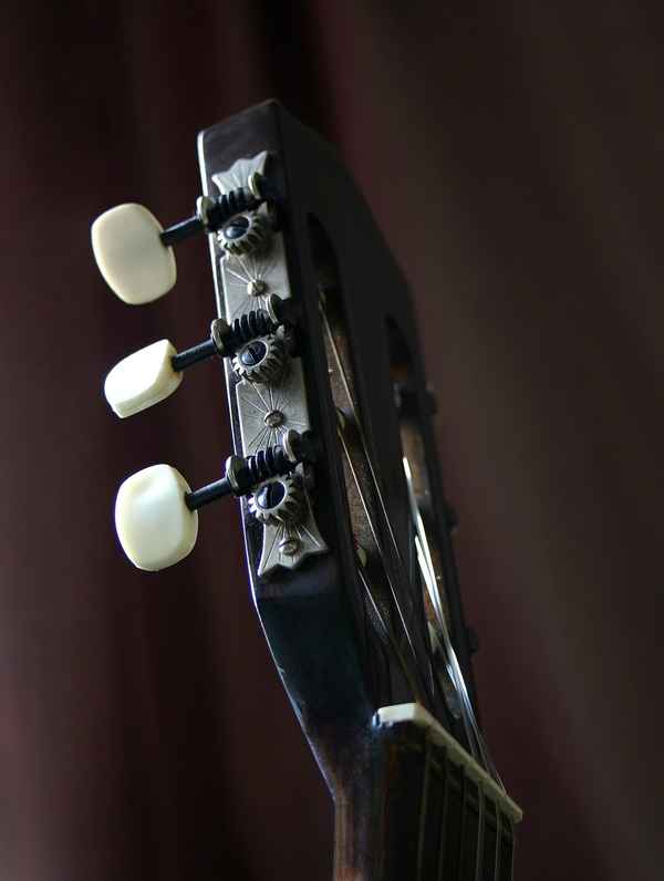 Gitarre III