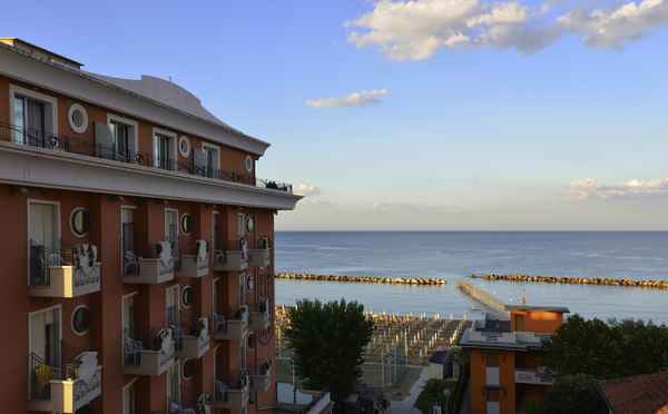 Abendstimmung am Strand von Rimini