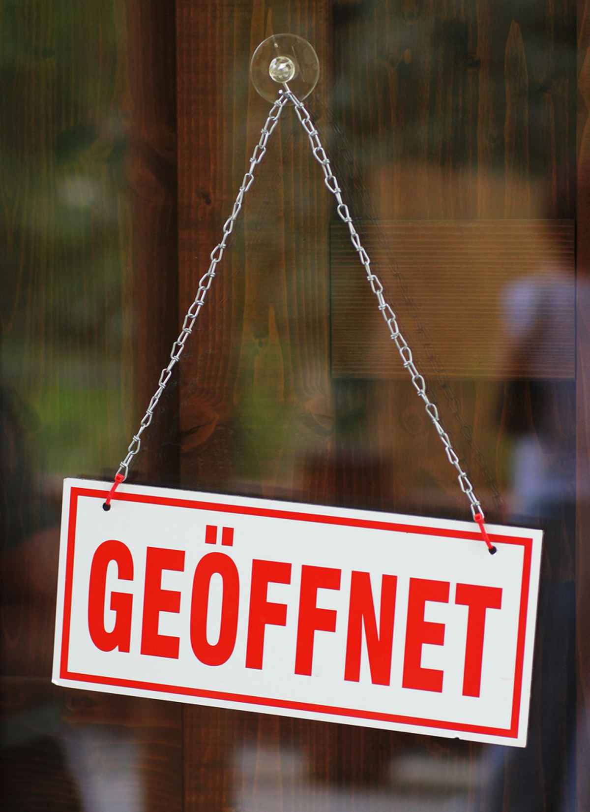 Geöffnet (Weisses Schild)
