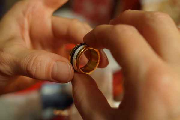 Goldener Ring