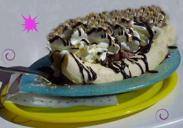 BANANENSPLIT MIT PFIFF