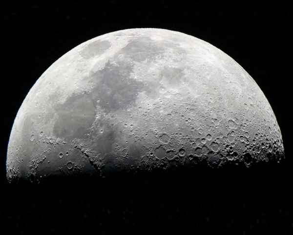 Der Mond