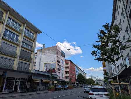 Pforzheim - Nachkriegsbauten an 4 spuriger Straße