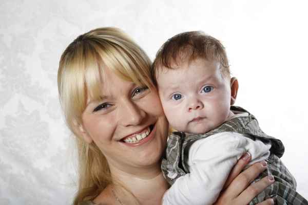 Enkel  lach doch mal