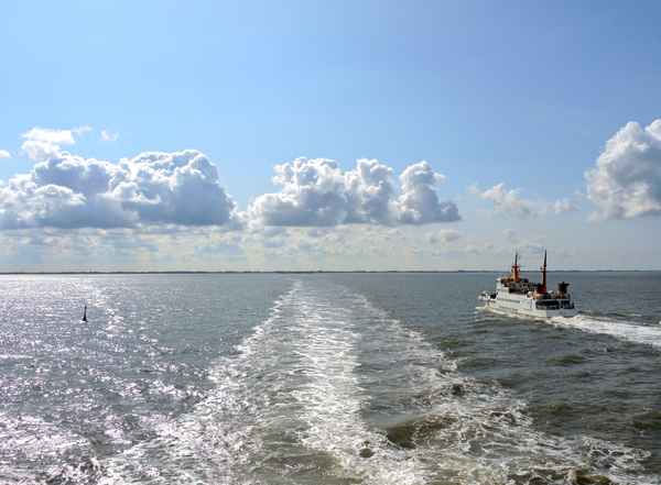 Wolken und Meer