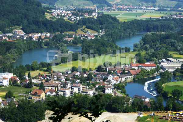 Fluss-Landschaften / 5