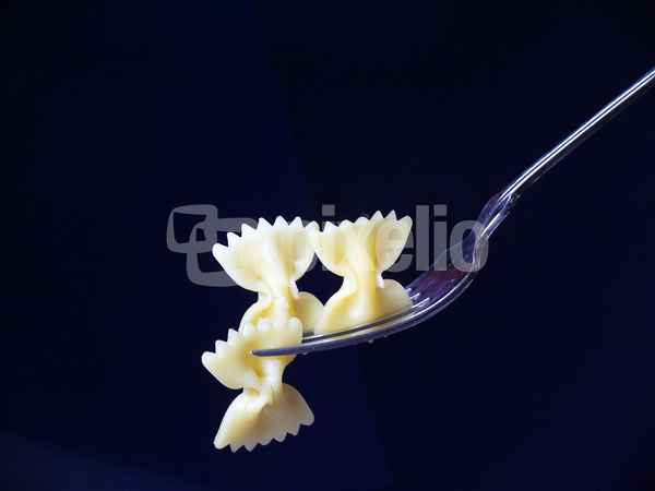 GabelNudel .........