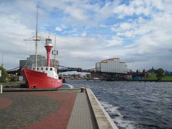 Kaiser-Wilhelm-Brücke