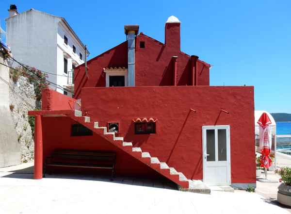 Rotes Haus auf Cres
