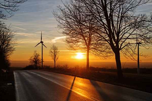 Feuriges Abendrot am Winterabend