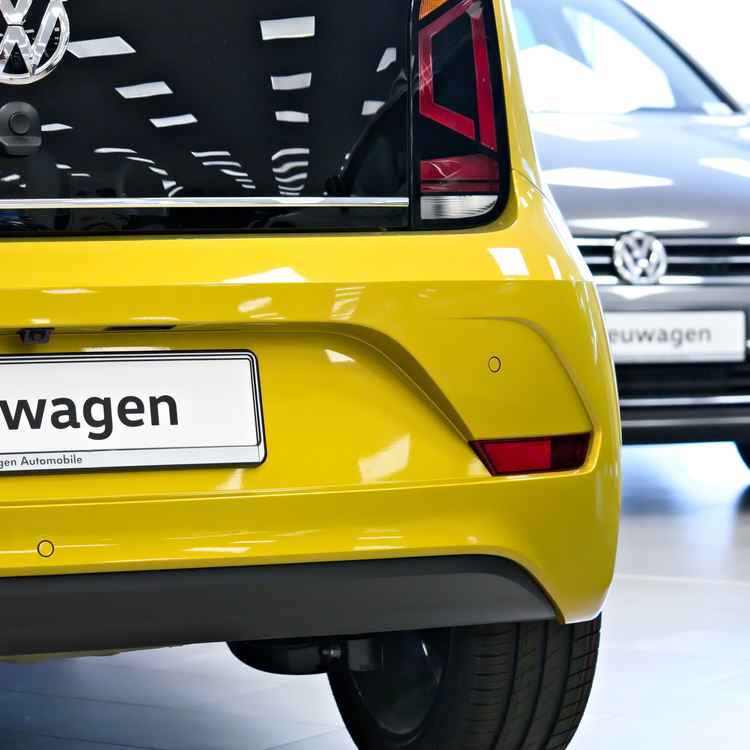 Volkswagen Neuwagen im Autohaus